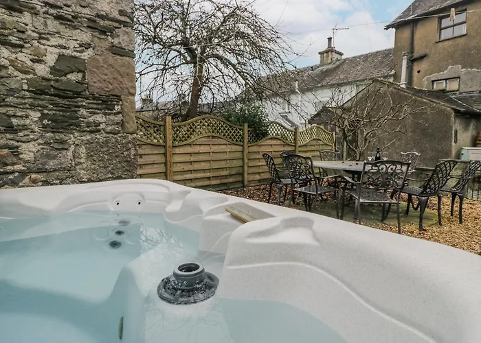 No 2 The Flags * Grange-over-Sands