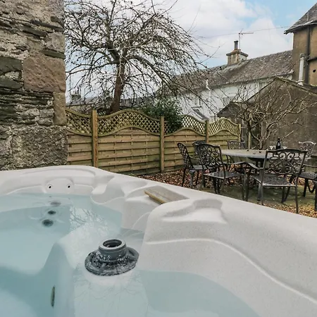 No 2 The Flags * Грейндж-овер-Сандс