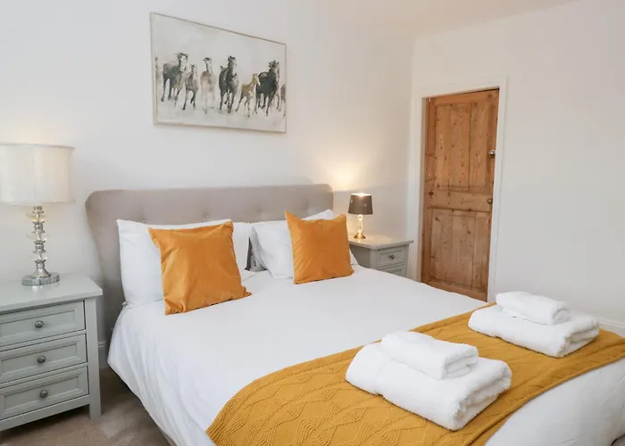 No 2 The Flags * Грейндж-овер-Сандс